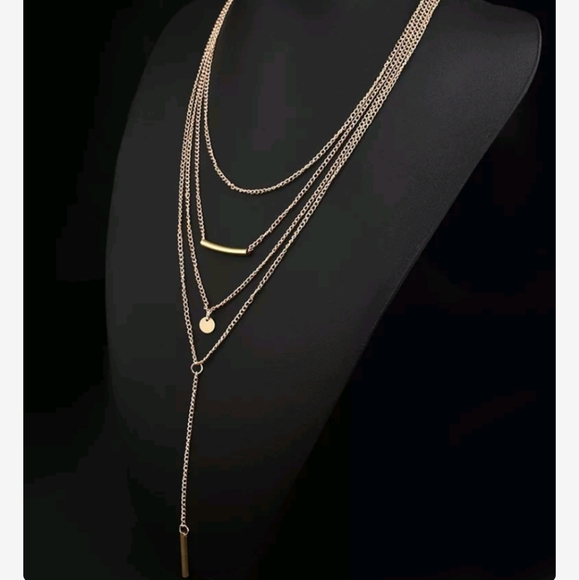 4 Strand statement necklace - gold - Picture 2 of 3